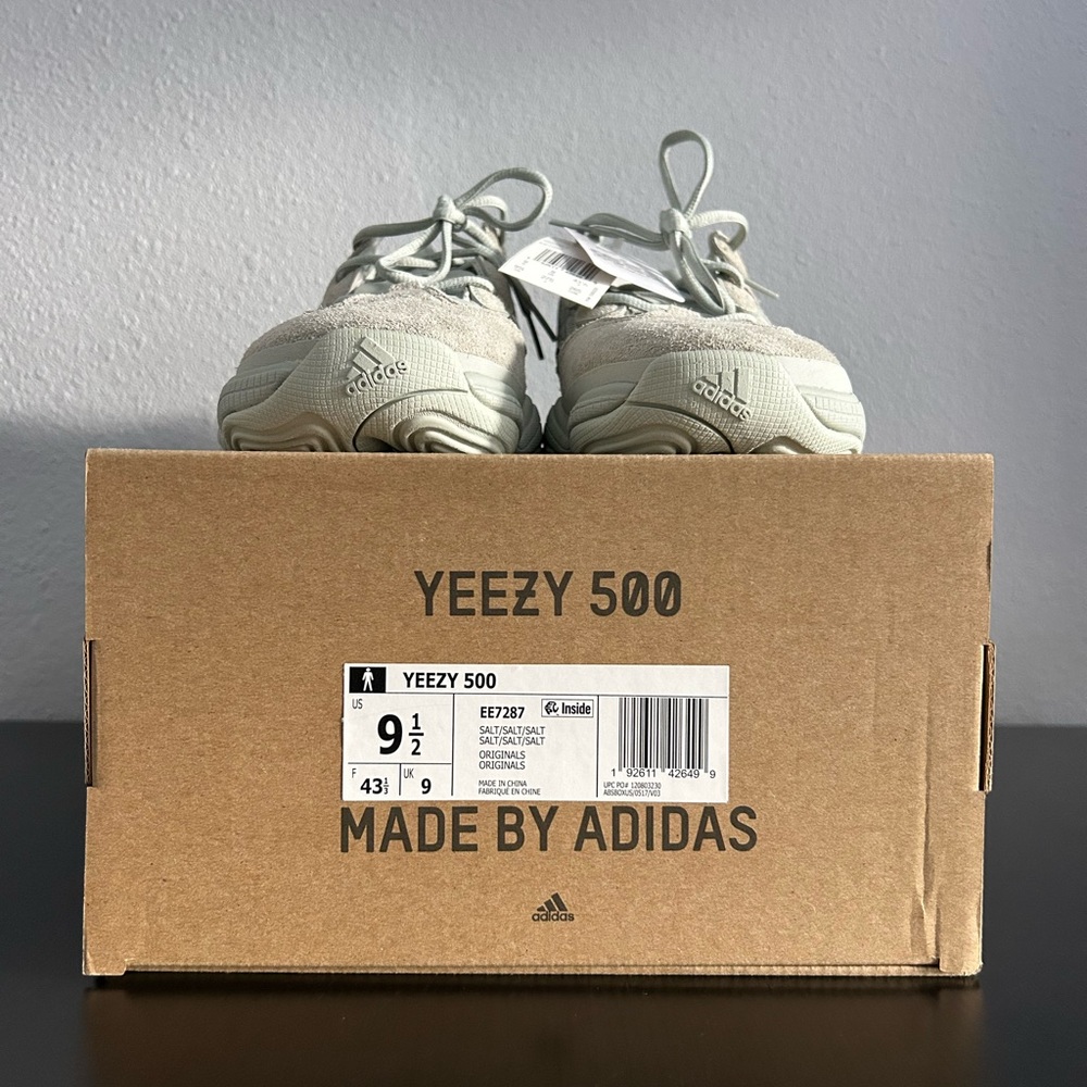 Yeezy 500 Sneakers